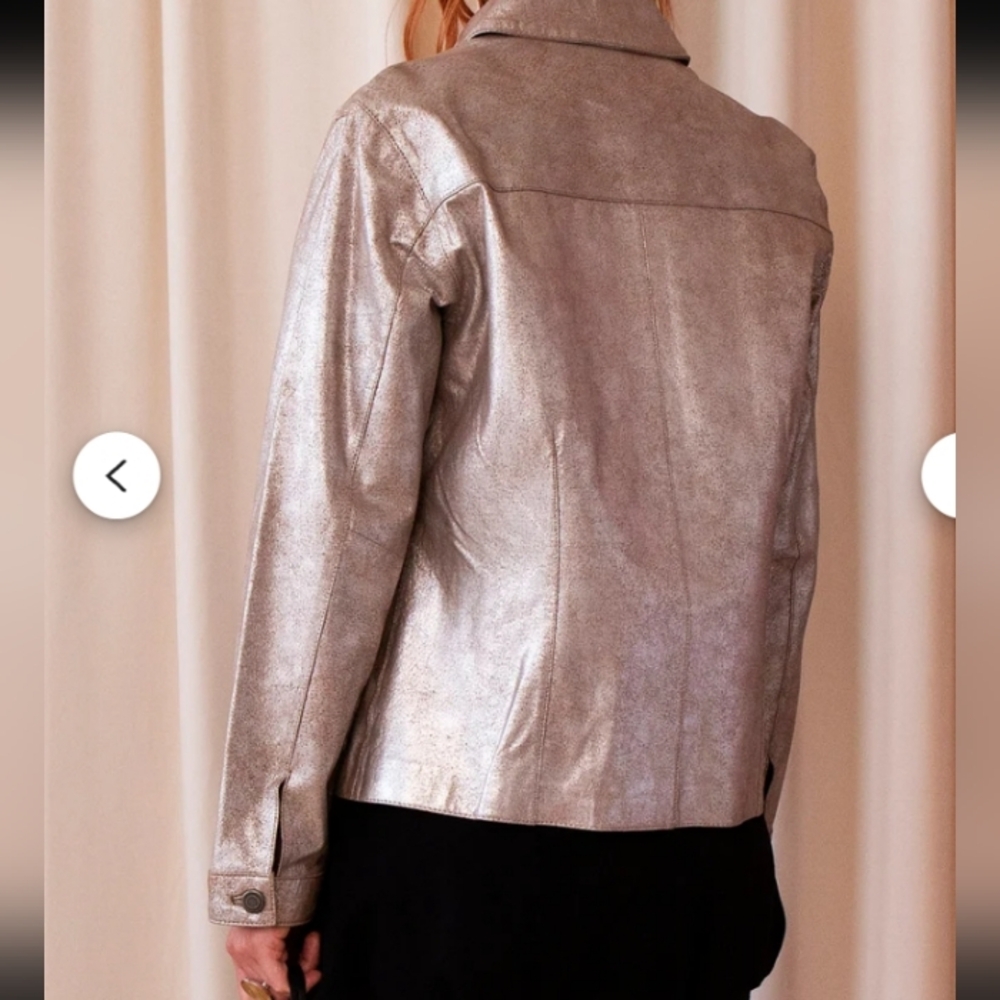 Vintage Silver Metallic leather Jacket with Black .Pit To Pit 22"Lenght 23" - Picture 4 of 9